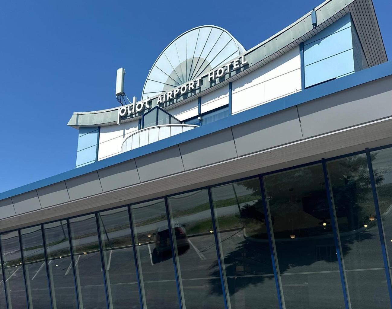 Hotel Pilot Airport 3*