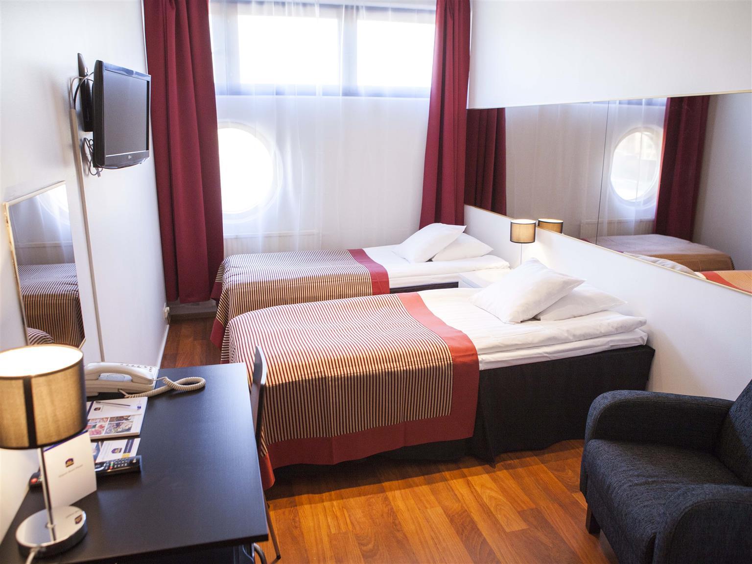 Hotel Pilot Airport